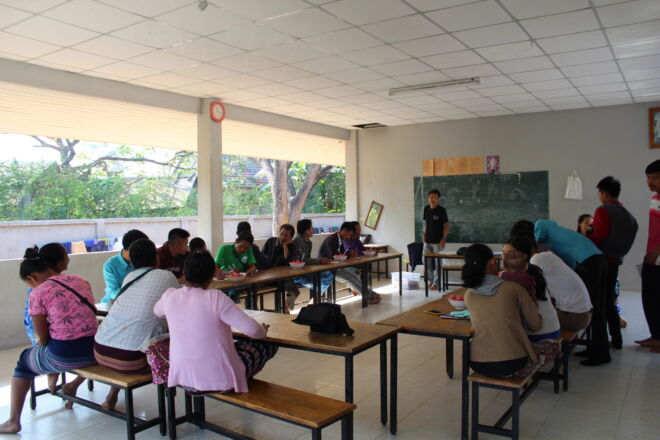 Giving training to parents (1)